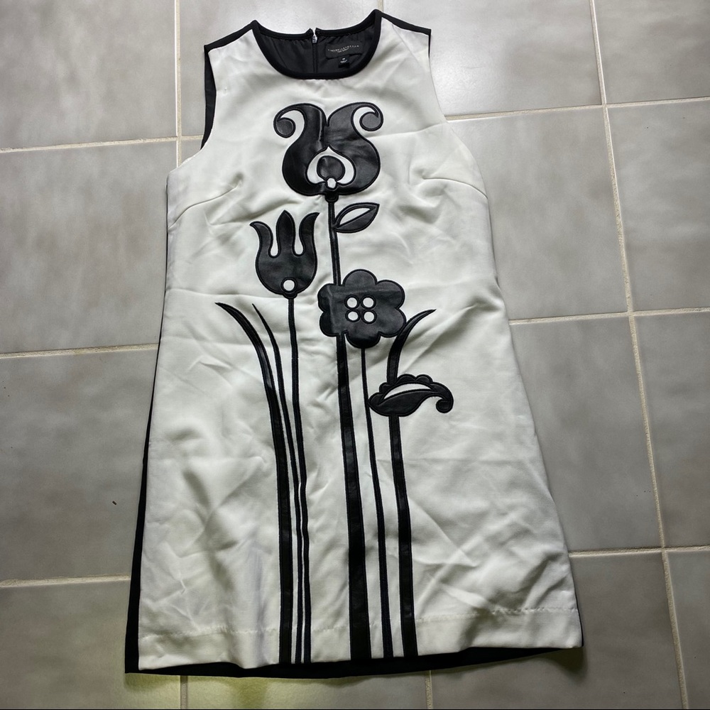 Victoria Beckham Women’s Black and White Dress
